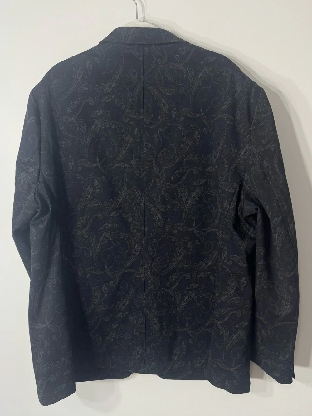 Robert Graham Black Paisley Jacquard Sports Coat
